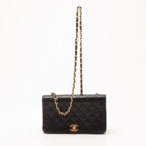Pre Owned Chanel Black Matrasse Leather Shoulder Flap Bag 