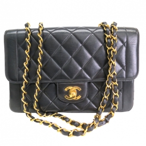 Pre Owned Chanel Black Lambskin Leather With Gold Hardware Single Flap Bag 