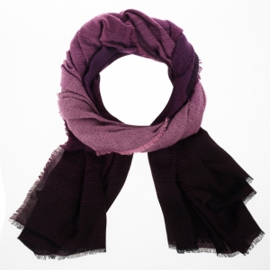 مملوكة مسبقًا Gucci Magenta Printed Shawl