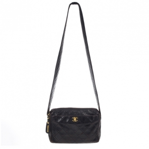Pre Owned Chanel Black Quilted Camera Messenger Bag