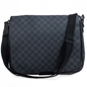 Pre Owned Louis Vuitton Damier Graphite Laptop Renzo Messenger Bag