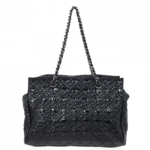 Pre Owned Chanel Black Patent Vinyl Rock in Moscow Classic Tote