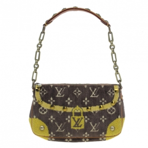 Pre Owned Louis Vuitton Brown Monogram Limited Edition Velvet Trompe L'oeil Pochette