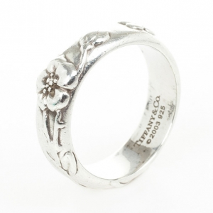 Pre Owned Tiffany & Co. Nature Rose Silver Ring Size 55
