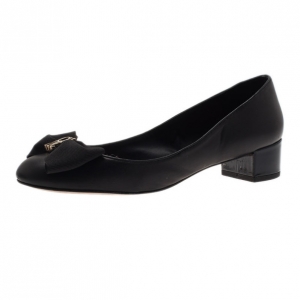 Pre Owned Carolina Herrera Black Leather Bow Pumps Size 39