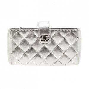 Pre Owned Chanel Silver Leather Quilted Smart Clutch