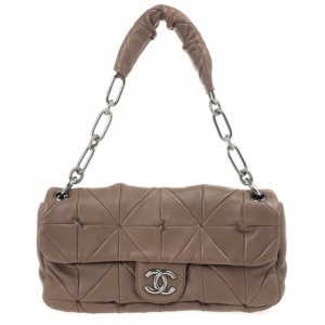 Pre Owned Chanel Taupe Lambskin Oversized Chain Shoulder Bag