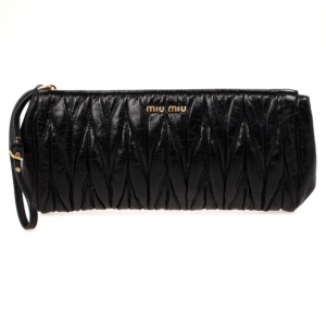 Pre Owned Miu Miu Black Matelasse Leather Clutch