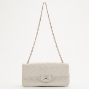 Pre Owned Chanel White Quilted Lambskin Leather East/West Classic Flap Bag