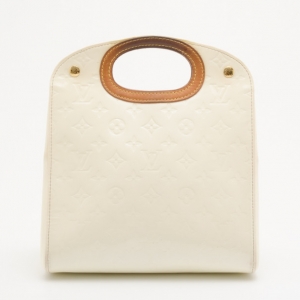 Pre Owned Louis Vuitton Monogram Vernis Maple Drive Clutch 