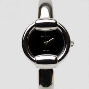 Pre Owned Gucci Black Bangle 1400L Womens Wristwatch 25.5 MM