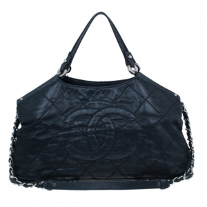 Pre Owned Chanel Black Leather Iridescent Sea Hit Tote