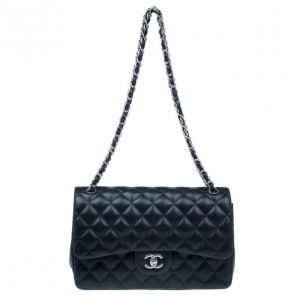 Pre Owned Chanel Black Quilted Lambskin Jumbo Classic Flap Bag