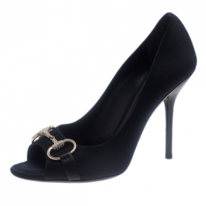 Pre Owned Gucci Black Satin Hollywood Horsebit Peep Toe Pumps Size 39