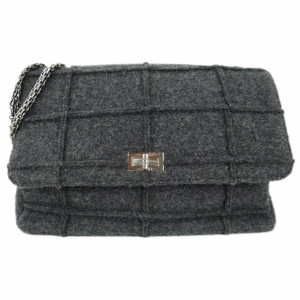 Pre Owned Chanel Grey Wool Chocolate Bar Reissue 2.55 Shoulder Bag