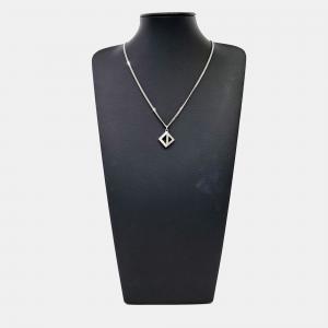 مملوكة مسبقًا Dior Homme CD Diamond Pendant Silver Necklace