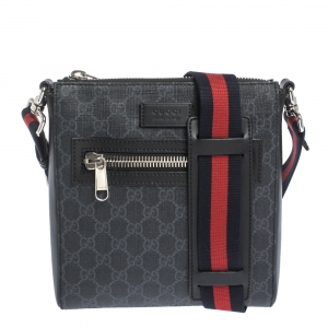 Gucci Black GG Supreme Canvas Small Messenger Bag