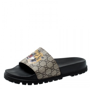 Gucci Beige GG Supreme Canvas Tiger Print Sandals Size 43