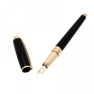 S.T. Dupont D Line Black Lacquer Gold Plated Fountain Pen