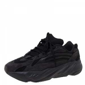 Yeezy x Adidas Black Technical Fabric And Suede Boost 700 V2 Vanta Sneakers Size 42