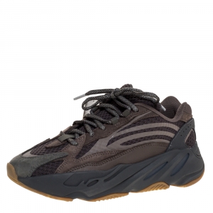 Pre Owned Yeezy x Adidas Grey Nubuck and Leather Boost 700 V2 Geode Sneakers Size 38