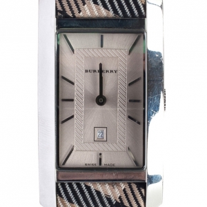 Burberry Cream Heritage Womens Wristwatch 24 MM