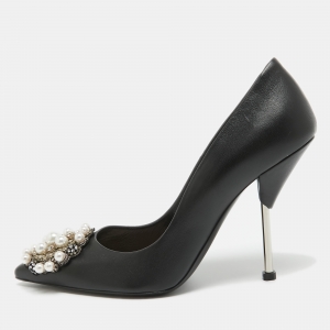 Pre Owned Alexander McQueen Black Leather Pointed Toe Pumps Size 39