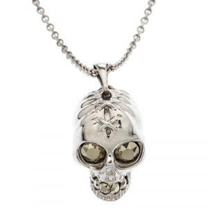 Pre Owned Alexander McQueen Crystal Embedded Silver Tone Skull Pendant Necklace