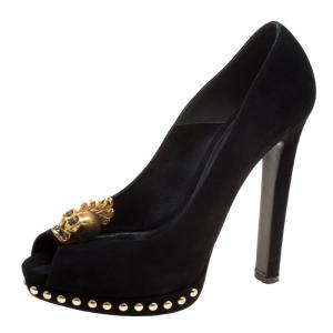 Pre Owned Alexander McQueen Black Suede Skull Embellished Peep Toe Pumps Size 39