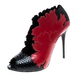 Pre Owned Alexander McQueen Red/Black Python and Leather Kimono Flower Peep Toe Booties Size 39