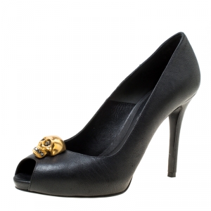 Pre Owned Alexander McQueen Black Leather Crystal Embellished Skull Detail Peep Toe Platform Pumps Size 37.5