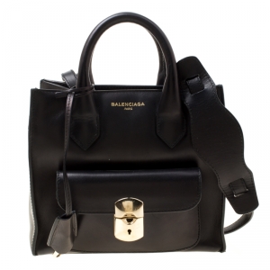 مملوكة مسبقًا Balenciaga Black Leather Top Handle Bag
