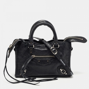 مملوكة مسبقًا Balenciaga Black Leather Nano Classic City Bag