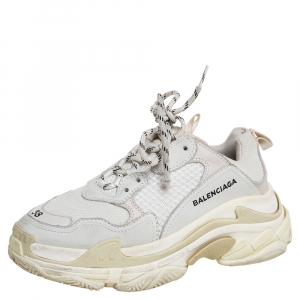 مملوكة مسبقًا Balenciaga White/Grey Leather And Mesh Triple S Low Top Sneakers Size 38