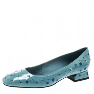 Pre Owned Bottega Veneta Powder Blue Floral Embroidered Patent Leather Pumps Size 36.5