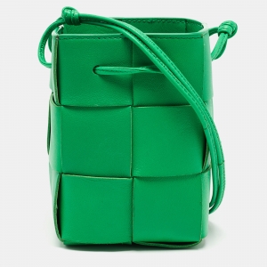 مملوكة مسبقًا Bottega Veneta Green Intrecciato Leather Mini Cassette Bucket Bag