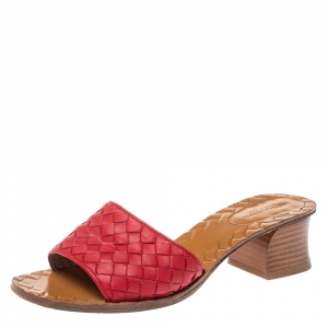 Pre Owned Bottega Veneta Red Intrecciato Leather Ravello Slide Sandals Size 36