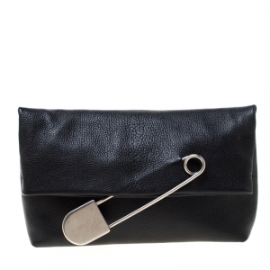 Pre Owned Burberry Black Leather Pin Clutch
