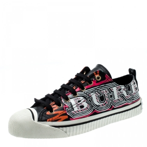 Pre Owned Burberry Black Canvas Kingly Mark Print Low Top Sneakers Size 40