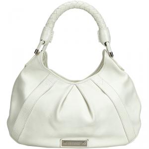 مملوكة مسبقًا Burberry White Leather Hobo Bag