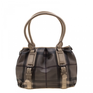 مملوكة مسبقًا حقيبة يد بربري لوري كاروهات نيو جلد و PVC بيج