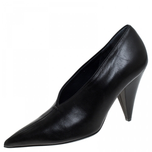 Pre Owned Celine Black Leather V Neck Nappa Pumps Size 36.5