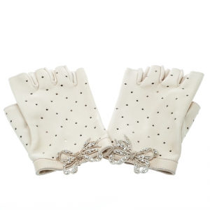 Pre Owned Chanel Beige Perforated Leather Metal Knot Detail Fingerless Gloves 7.5