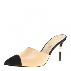 Chanel Beige/Black Leather and Canvas CC Faux Pearl Embellished Heel Slip On Mules Size 35