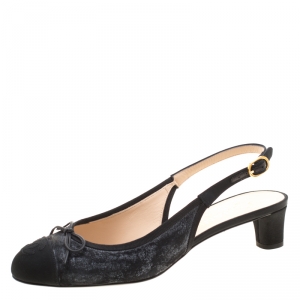 مملوكة مسبقًا Chanel Black Textured Suede CC Cap Toe Slingback Sandals Size 38.5