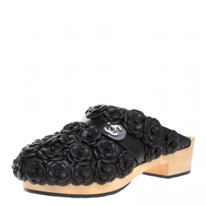 Chanel Metallic Black Camellia Embellished CC Lock Wooden Clogs Size 40