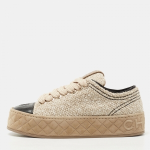 Pre Owned Chanel Beige/ Black  Tweed and Leather Cap Toe CC Low Top Sneakers Size 39.5
