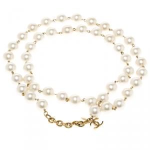 Pre Owned Chanel Vintage Faux Pearl Gold Plated Long Necklace