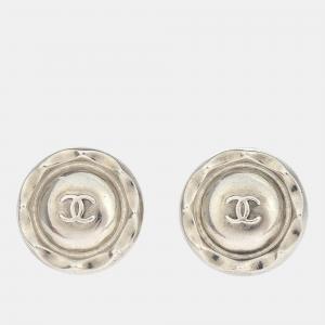 Pre Owned Chanel Button Earrings Clip-On Silver