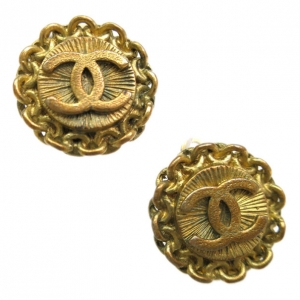 Pre Owned Chanel Vintage CC Gold-Plated Earrings